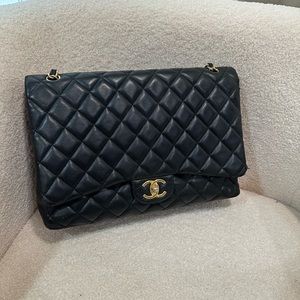 CHANEL - Vintage CC Lambskin Leather Quilted Jumbo Double Flap - Black